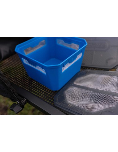 Preston Venta Window Tub