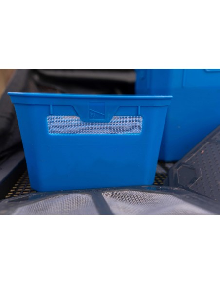 Preston Venta Window Tub