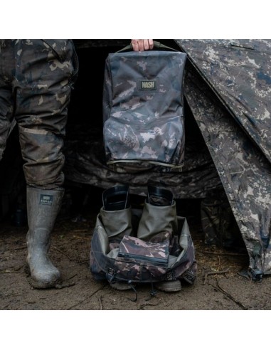 Nash Subterfuge Waterproof Wader & Boot Bag