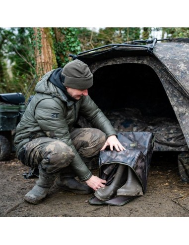 Nash Subterfuge Waterproof Wader & Boot Bag