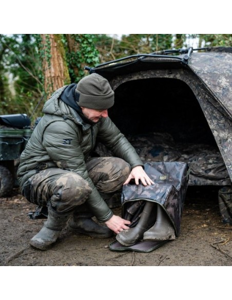 Nash Subterfuge Waterproof Wader & Boot Bag