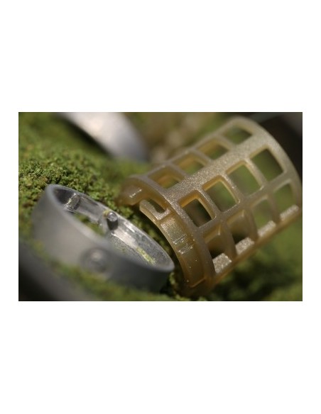 Guru X-Change Distance Feeder Caged Large