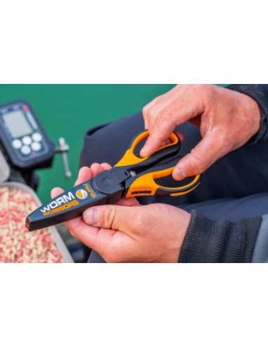 Guru Worm Scissors